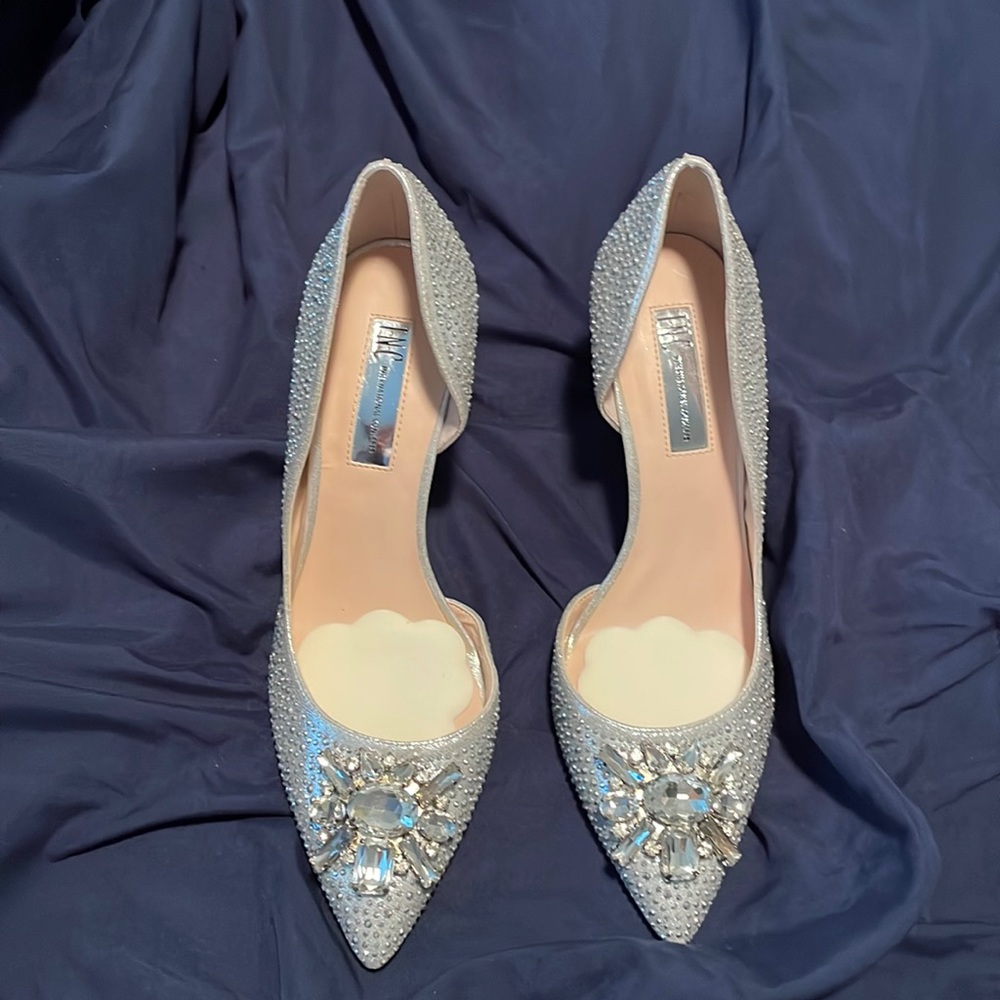 Worn once for about an hour